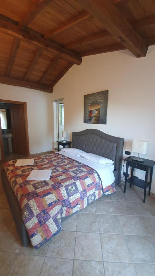 Il Girasole Bed and Breakfast Semorile Buitenkant foto