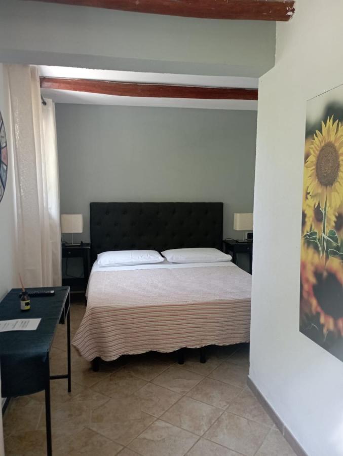 Il Girasole Bed and Breakfast Semorile Buitenkant foto